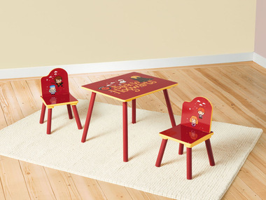 Kindertafel met 2 stoelen