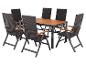 Ensemble de mobilier de jardin en rotin avec table rectangulaire et six chaises pliantes.