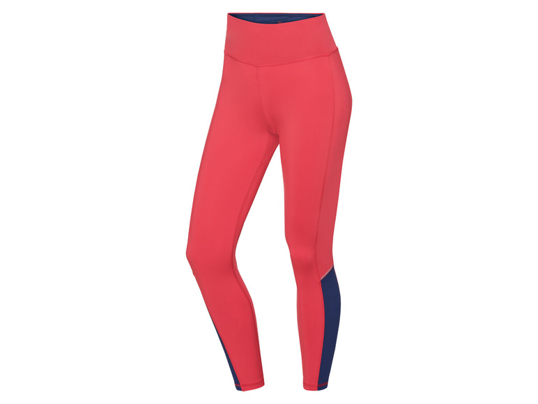 Leggings rouges avec des accents bleus.