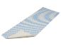 Yoga- of fitnessmat met blauw-wit ruitpatroon.