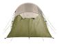 Tente de camping verte et beige avec haubans, vue de face.