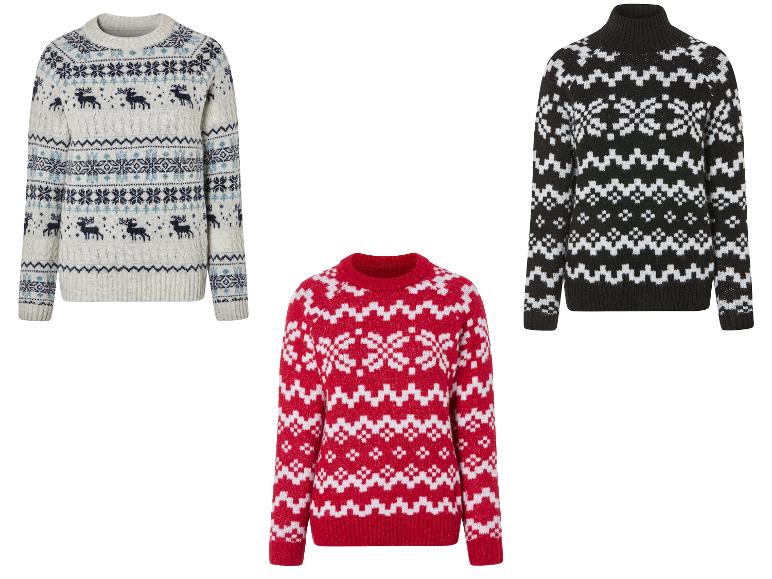 Trois pulls de Noël avec des motifs de rennes et de flocons de neige