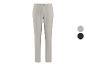 Beige joggingbroek met verstelbaar trekkoord en knoop, met extra kleuropties.