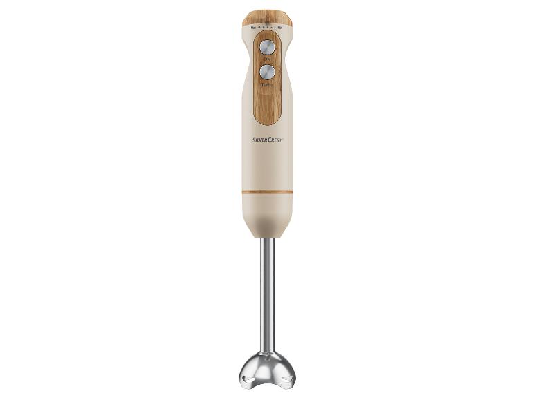 Mixeur plongeant SilverCrest beige avec détails en bois.
