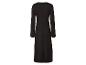 Robe noire longue, style minimaliste.