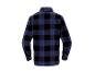 Achterkant van een blauw en zwart geruit fleece overhemd.