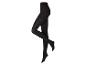 Collants noirs sur un mannequin invisible.