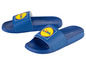 Deux paires de tongs bleues avec le logo Lidl.