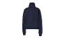 Donkerblauwe sweater met hoge kraag en geribbelde manchetten.
