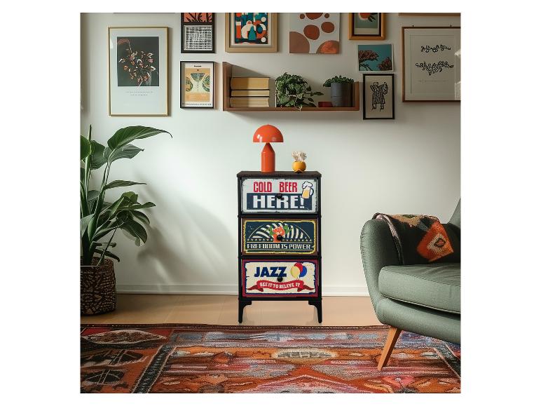 Commode à trois tiroirs affichant les textes « COLD BEER HERE! », « FREEDOM IS POWER » et « JAZZ ».