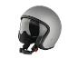 Un casque de moto argenté avec une visière transparente.