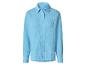 Chemise bleu clair à manches longues avec boutons et col classique.
