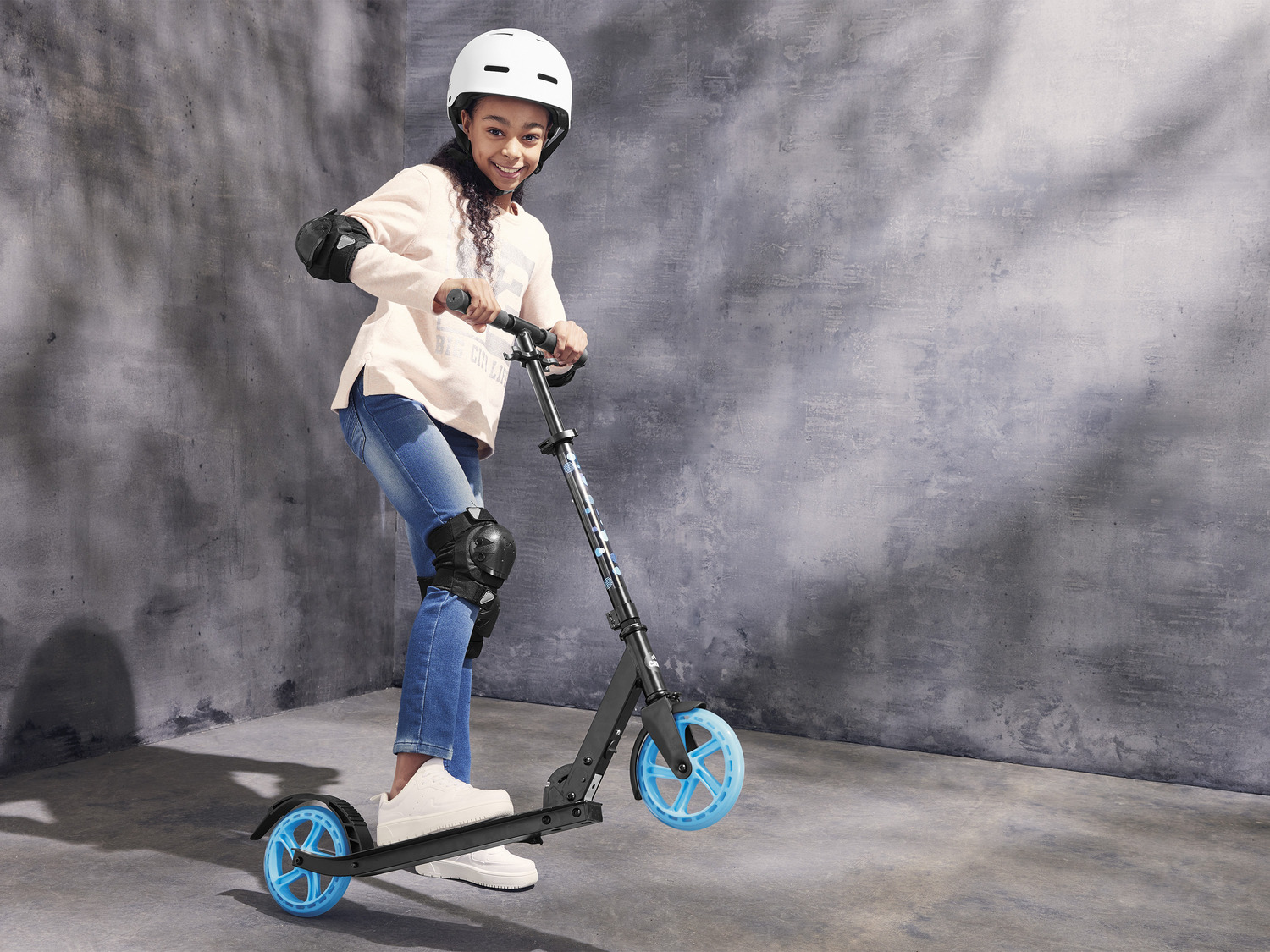 Vélo, trottinette… : des casques funs et solides pour les enfants !