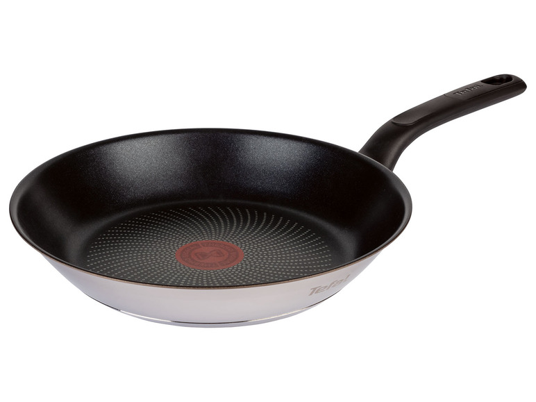 Een Tefal koekenpan met een getextureerde bodem