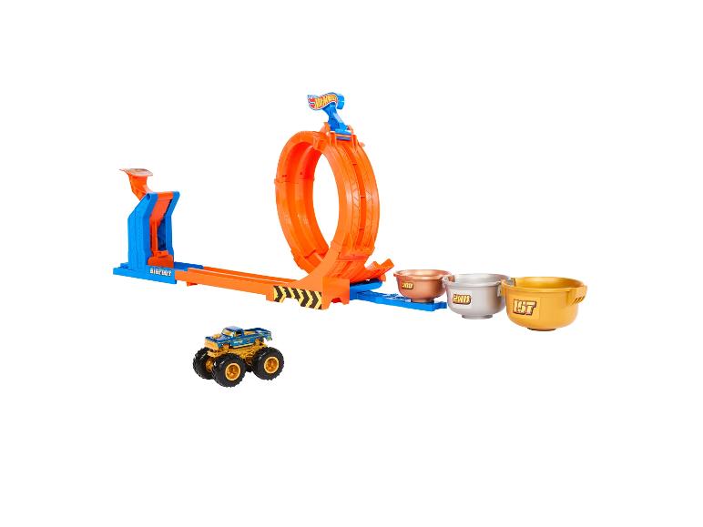 Ensemble de jeu Hot Wheels Monster Trucks avec piste, boucle et coupes de classement, plus un camion Bigfoot.