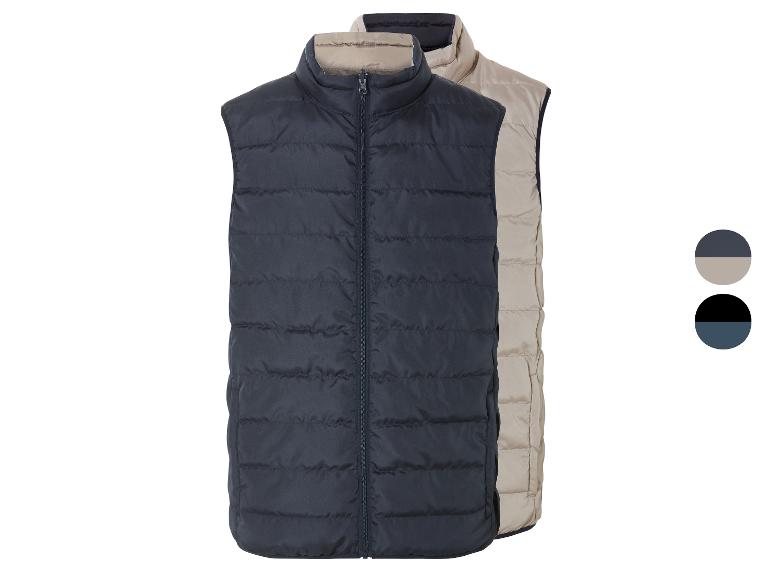 Twee herenvesten, één donkerblauw en één beige.