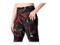 Legging de sport femme avec poches, noir à motif rouge-vert, téléphone dans la poche.