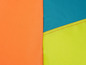 Close-up van oranje, blauw en geel geweven materiaal.