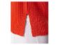 Gros plan sur un pull en tricot orange.