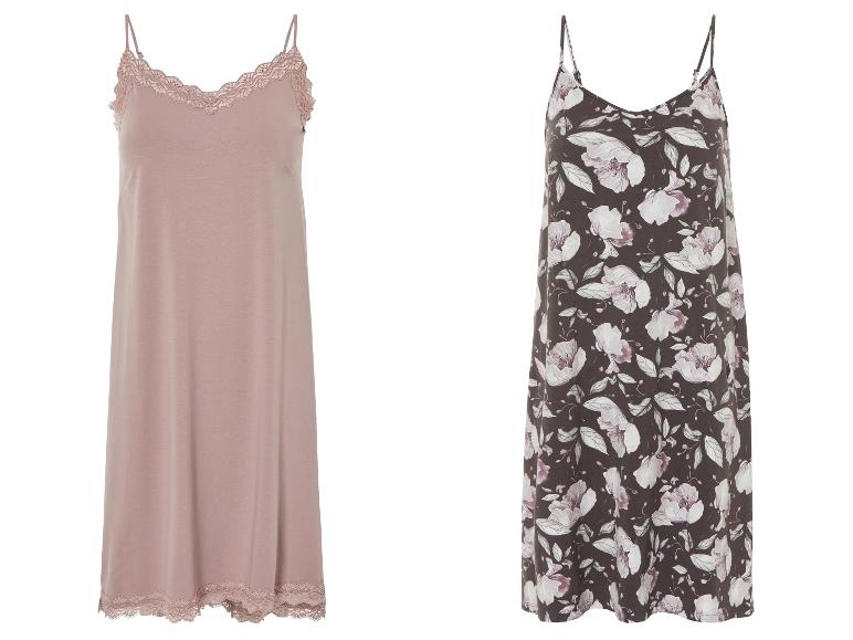 Deux camisoles : une rose poudré à dentelle, une autre à fleurs.