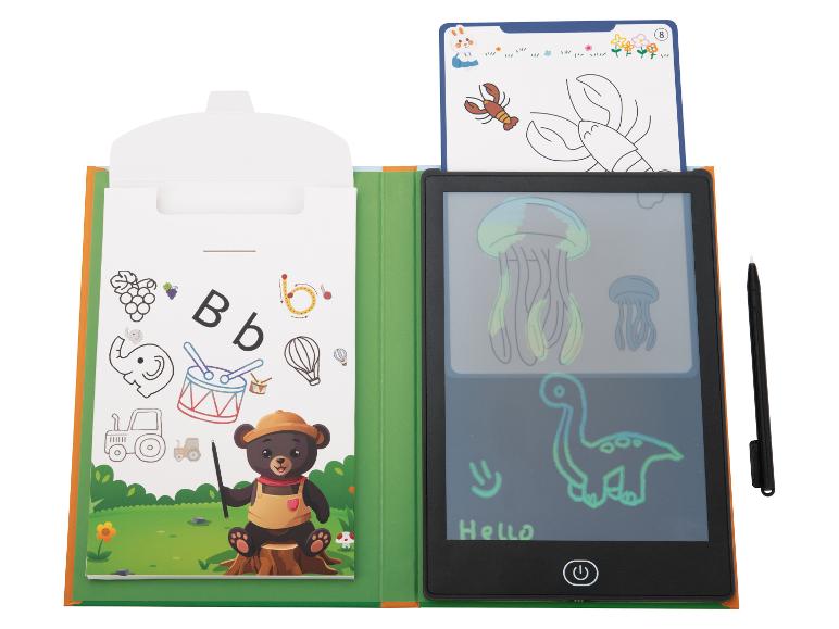 Een open tekenblok met een digitaal tekenbord en een pen.