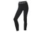 Legging de sport noir avec texte blanc sur la ceinture et petit logo sur la cuisse.