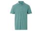Polo bleu-vert à manches courtes.
