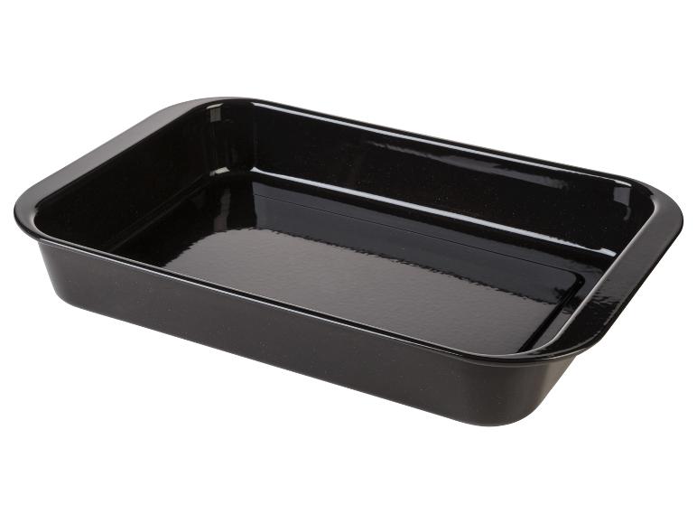 Un plat à pâtisserie noir.