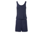 Een donkerblauwe jumpsuit met spaghettibandjes.