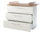 Commode blanche à trois tiroirs avec plan à langer.