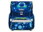 Sac à dos scolaire bleu avec motif de football et motifs géométriques.