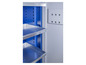 Blauw metalen opslagrek met zilveren planken