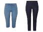 Twee paar jeggings: een lichtblauwe en een donkerblauwe.