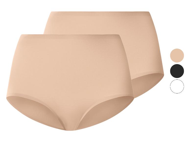 Deux culottes taille haute sans coutures couleur chair, avec échantillons de couleurs.