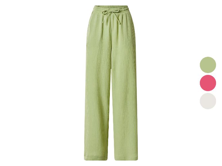 Pantalon femme en mousseline verte avec cordon de serrage ajustable et échantillons de couleurs.