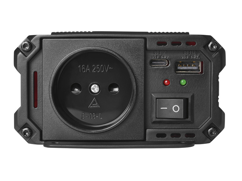 Een zwart stopcontact met een schakelaar, een USB-poort en een type C-poort.