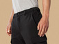 Pantalon cargo noir avec une poche