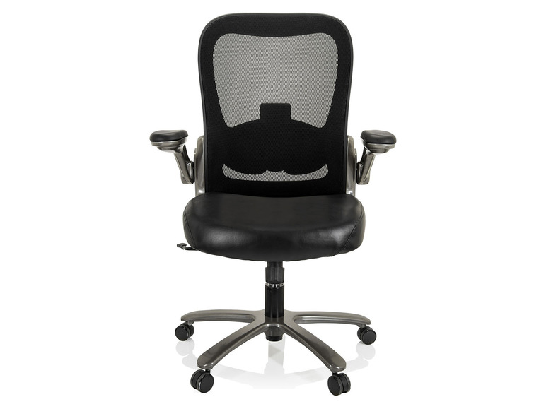 Chaise de bureau noire avec dossier en mesh et accoudoirs.