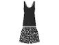 Pyjama femme avec débardeur noir en dentelle et short à motifs noir et blanc.