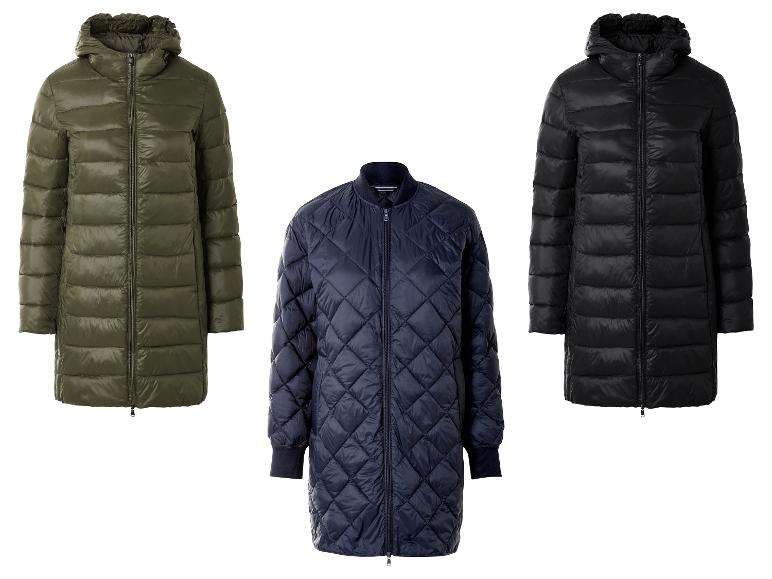 Trois longues vestes matelassées : vert olive, bleu marine et noir.