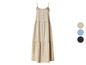 Beige maxi-jurk met spaghettibandjes.