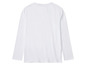 T-shirt blanc à manches longues, stylé sur un fond blanc.
