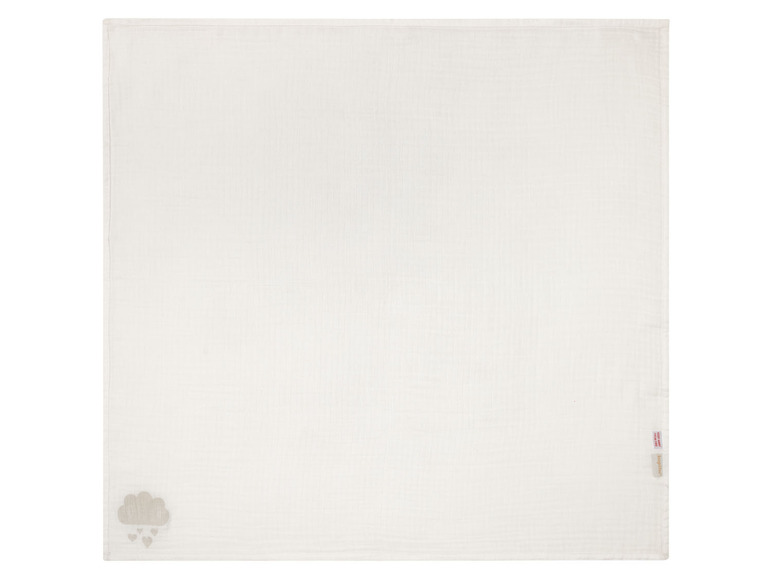 Une couverture pour bébé en coton blanc avec un nuage et des cœurs de Little Dutch.