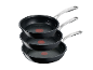 Ensemble de trois poêles antiadhésives noires Jamie Oliver by Tefal empilées.