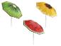 Parasols de plage avec motifs kiwi, tournesol et pastèque.