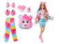 Barbiepop met Care Bears accessoires, inclusief een pluche hoofd, kam en kleding.