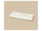 Oreiller blanc avec le texte « Bamboo » et des motifs de bambou verts.