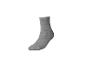 Chaussette grise sur fond blanc