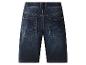 Donkerblauwe heren denim shorts, achteraanzicht met zakken en oranje stiksels.