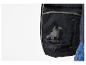 Een zwarte U.S. Grand Polo Equipment & Apparel jas.